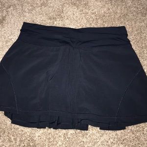 Navy Lululemon Ruffle Back Skirt Sz 4